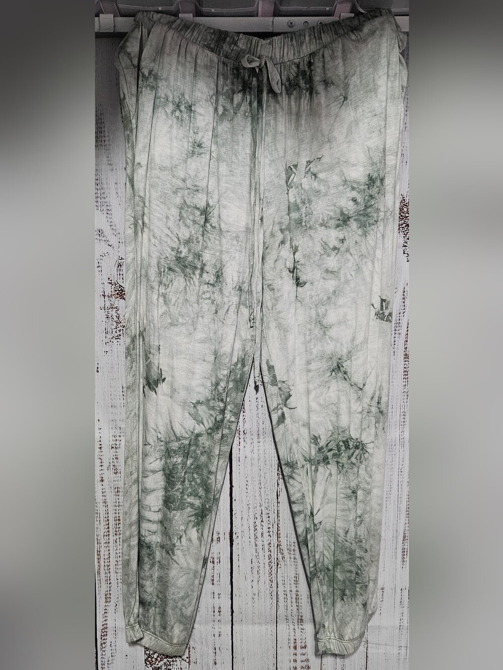 Chris & Carol Heathered Sage Green Loungewear